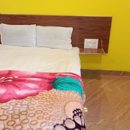 Hotel Nisarg Lodging And Restaurant Aurangabad  Exterior foto
