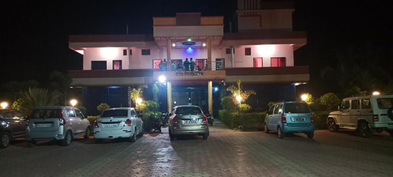 Hotel Nisarg Lodging And Restaurant Aurangabad  Exterior foto