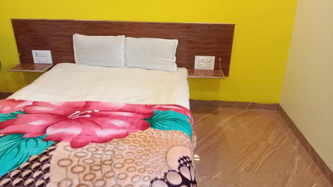 Hotel Nisarg Lodging And Restaurant Aurangabad  Exterior foto